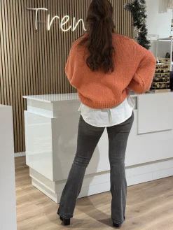 Blouse extender wit