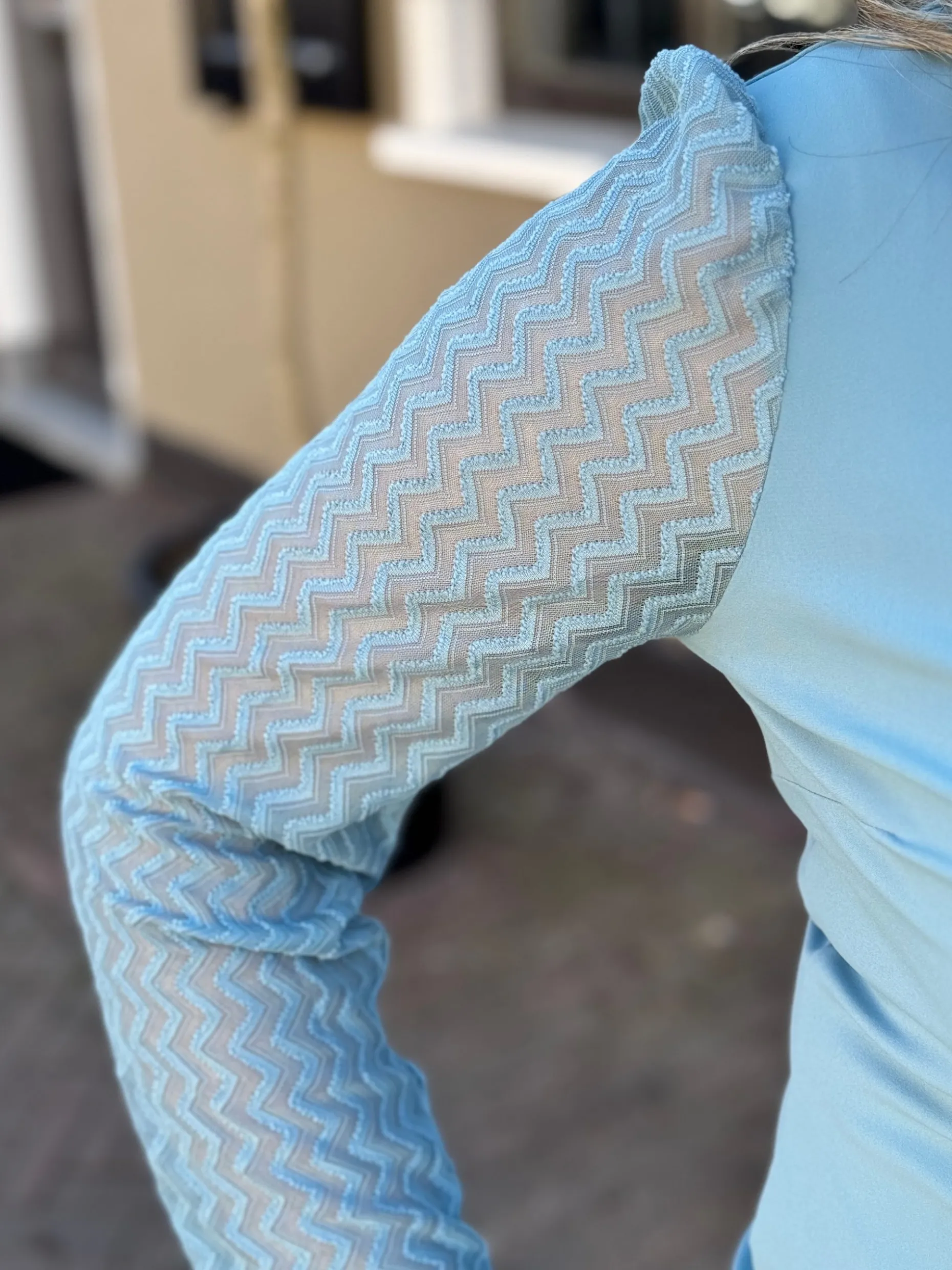 Blouse Mirthe travelstof smoke blue