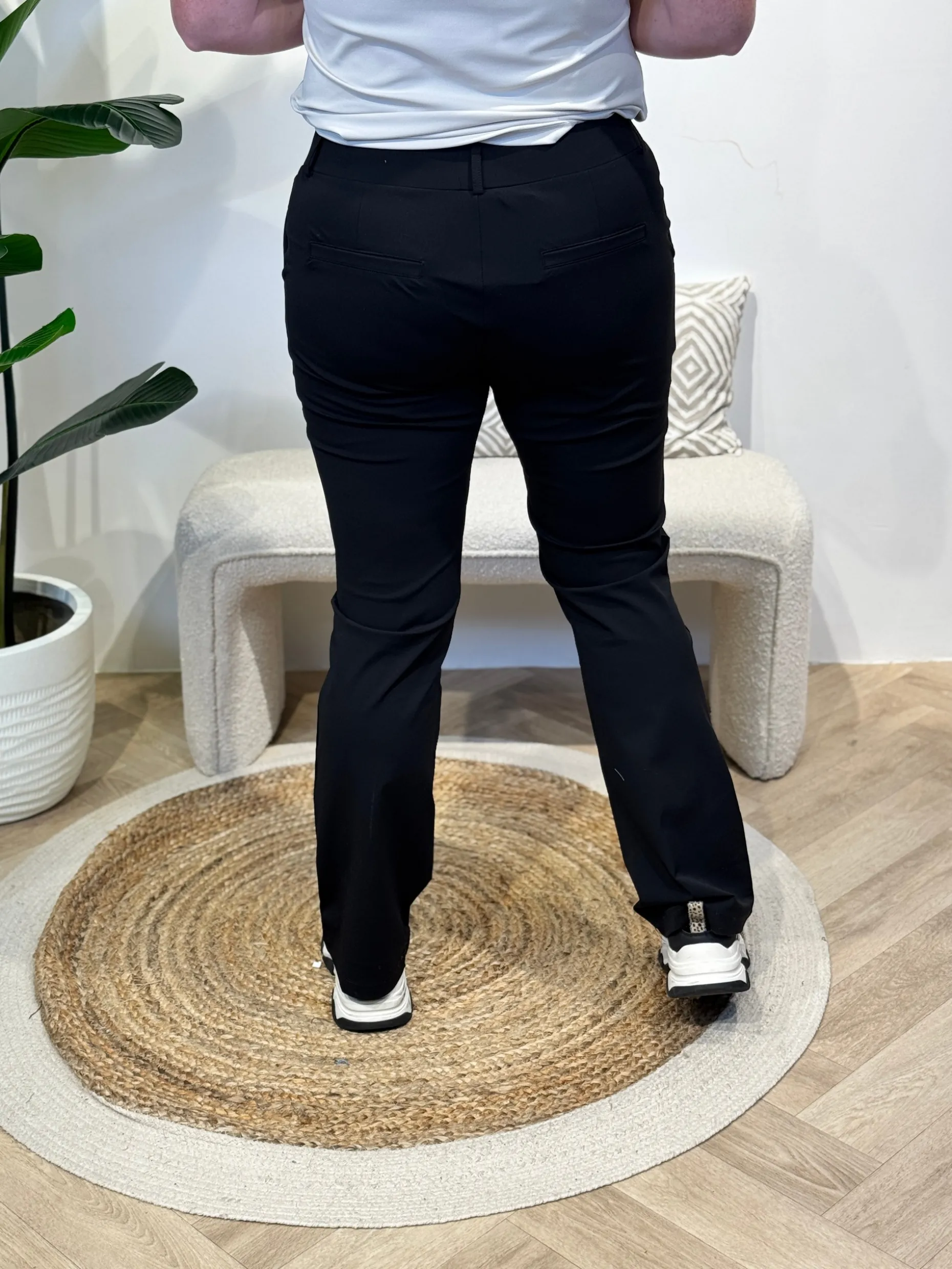 Broek Sanne black travelstof