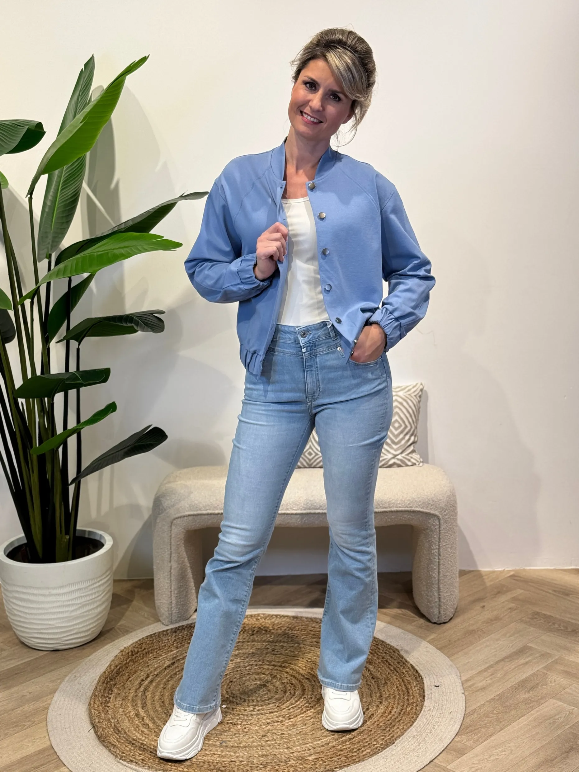 Flared jeans Matilda light blue lengte 32 – C.O.J.