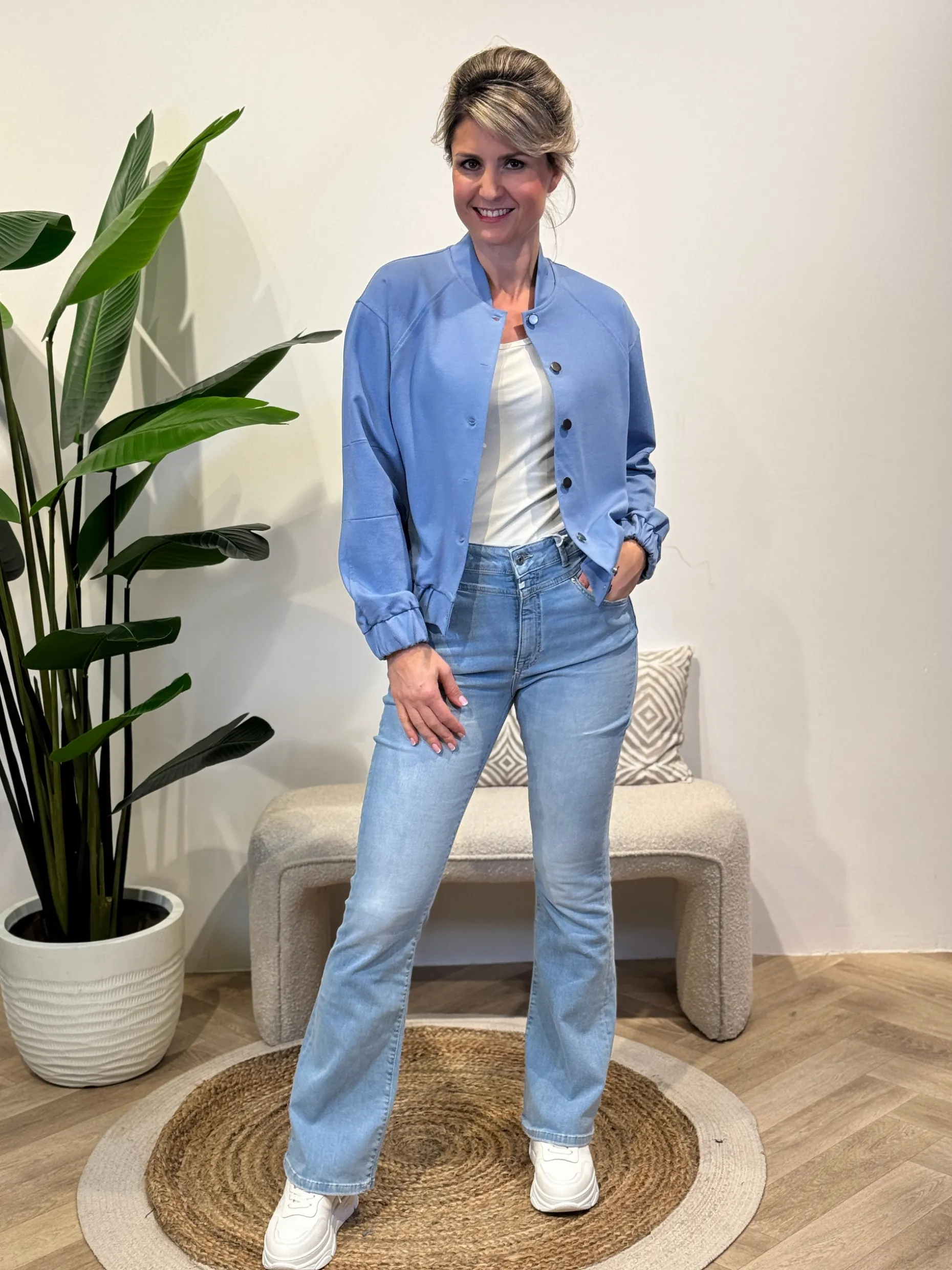 Flared jeans Matilda light blue lengte 34 – C.O.J.