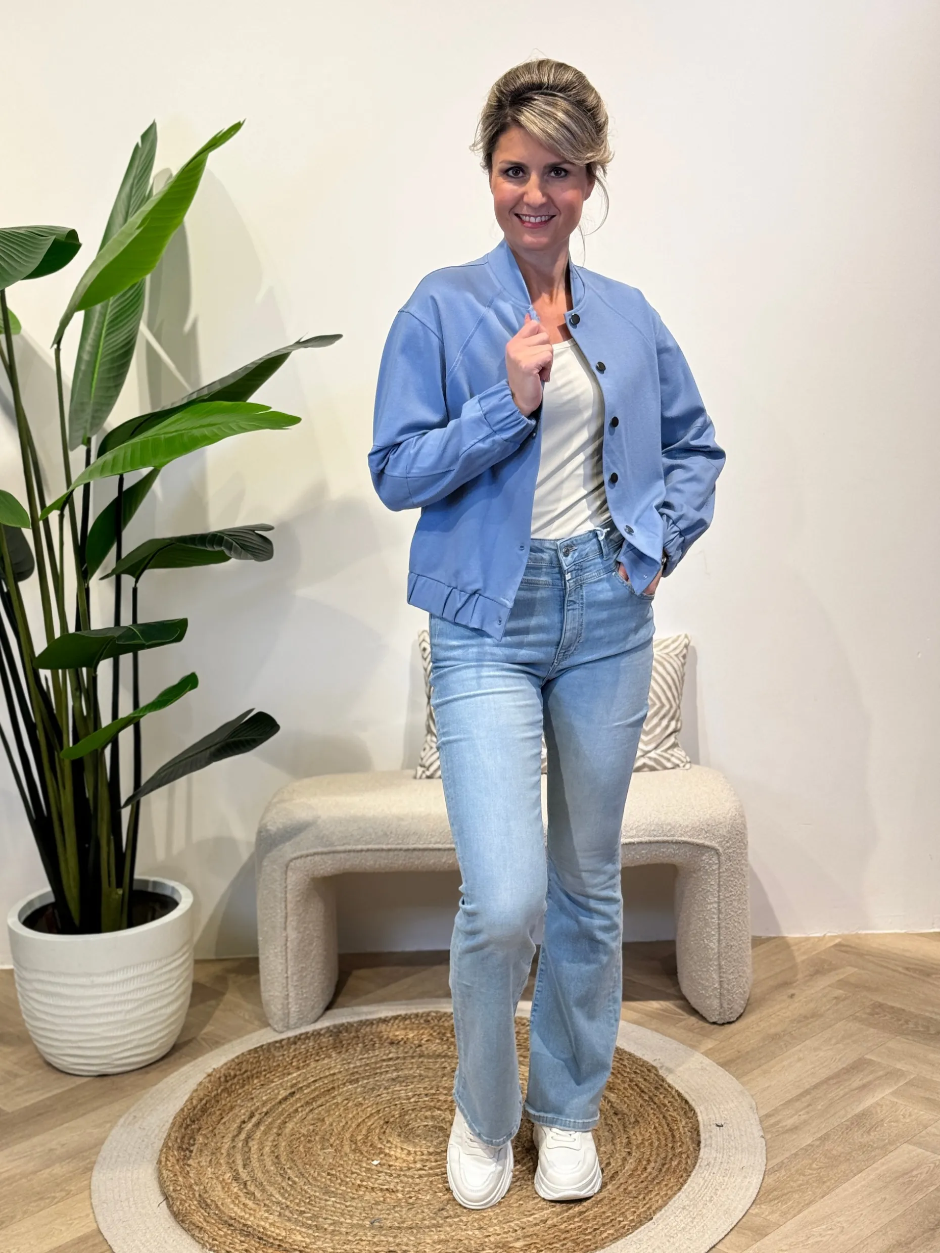 Flared jeans Matilda light blue lengte 32 – C.O.J.
