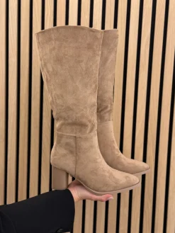 Laars Jacobine khaki suede