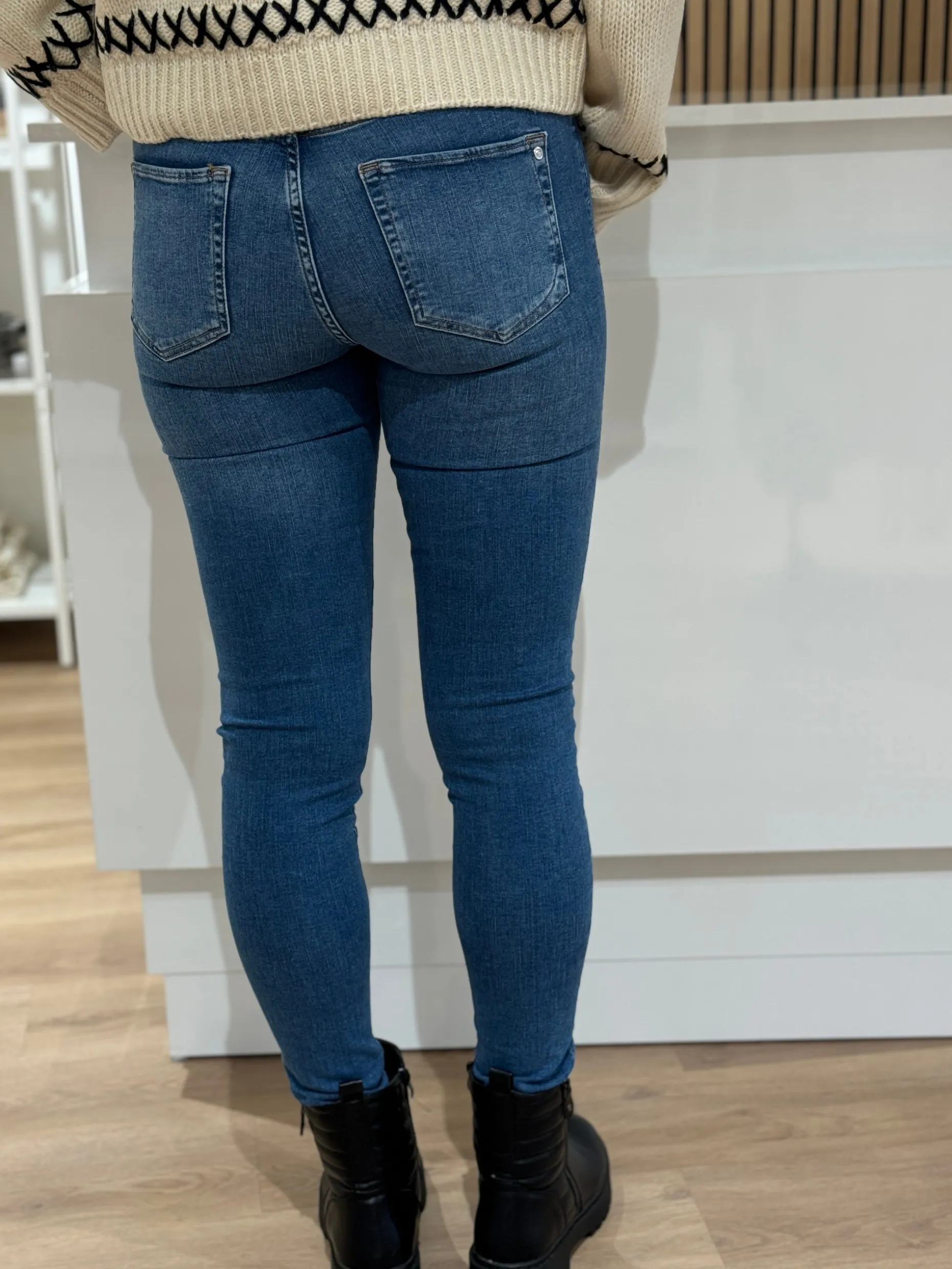 Skinny jeans Sophia blue vintage lengte 30 – C.O.J.