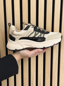 Sneakers beige with black