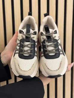 Sneakers beige with black