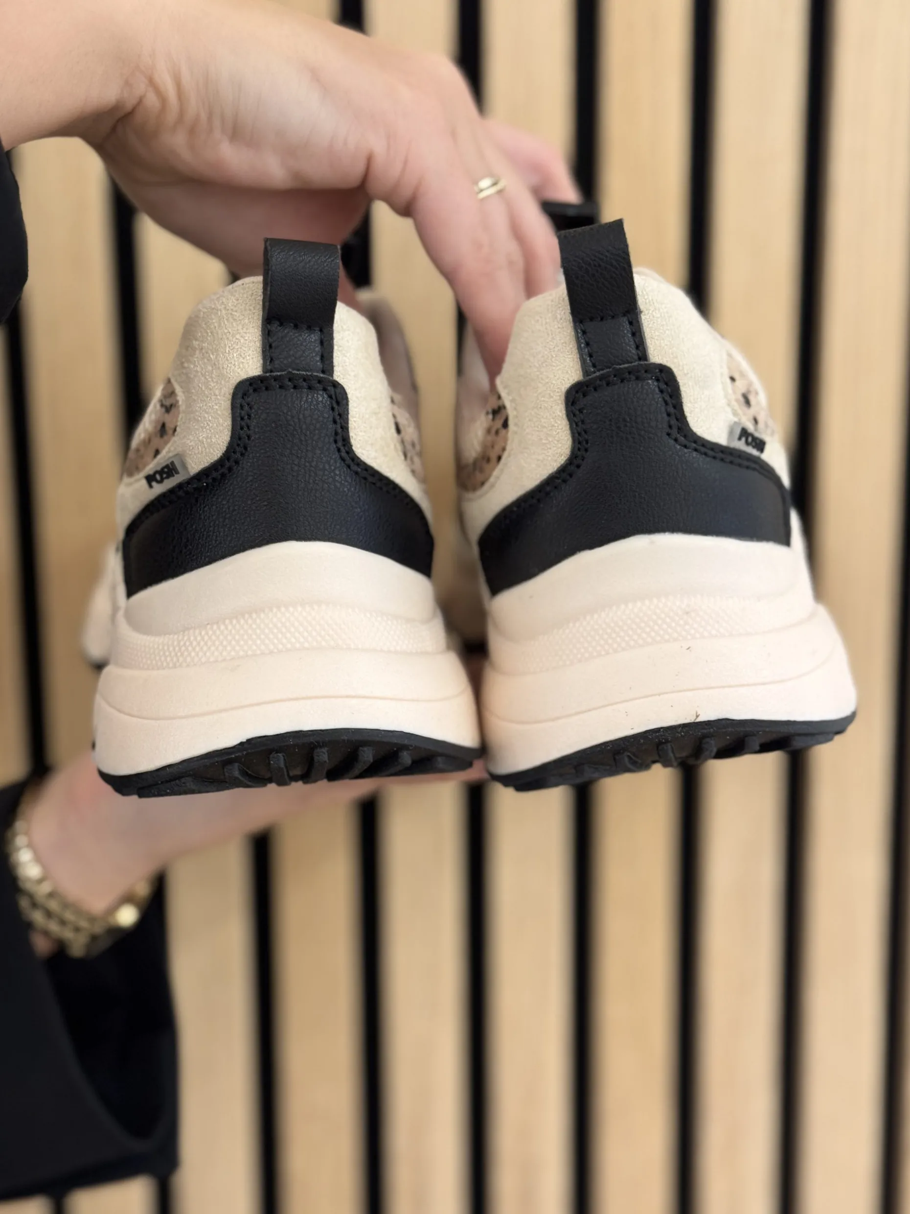 Sneakers beige with black