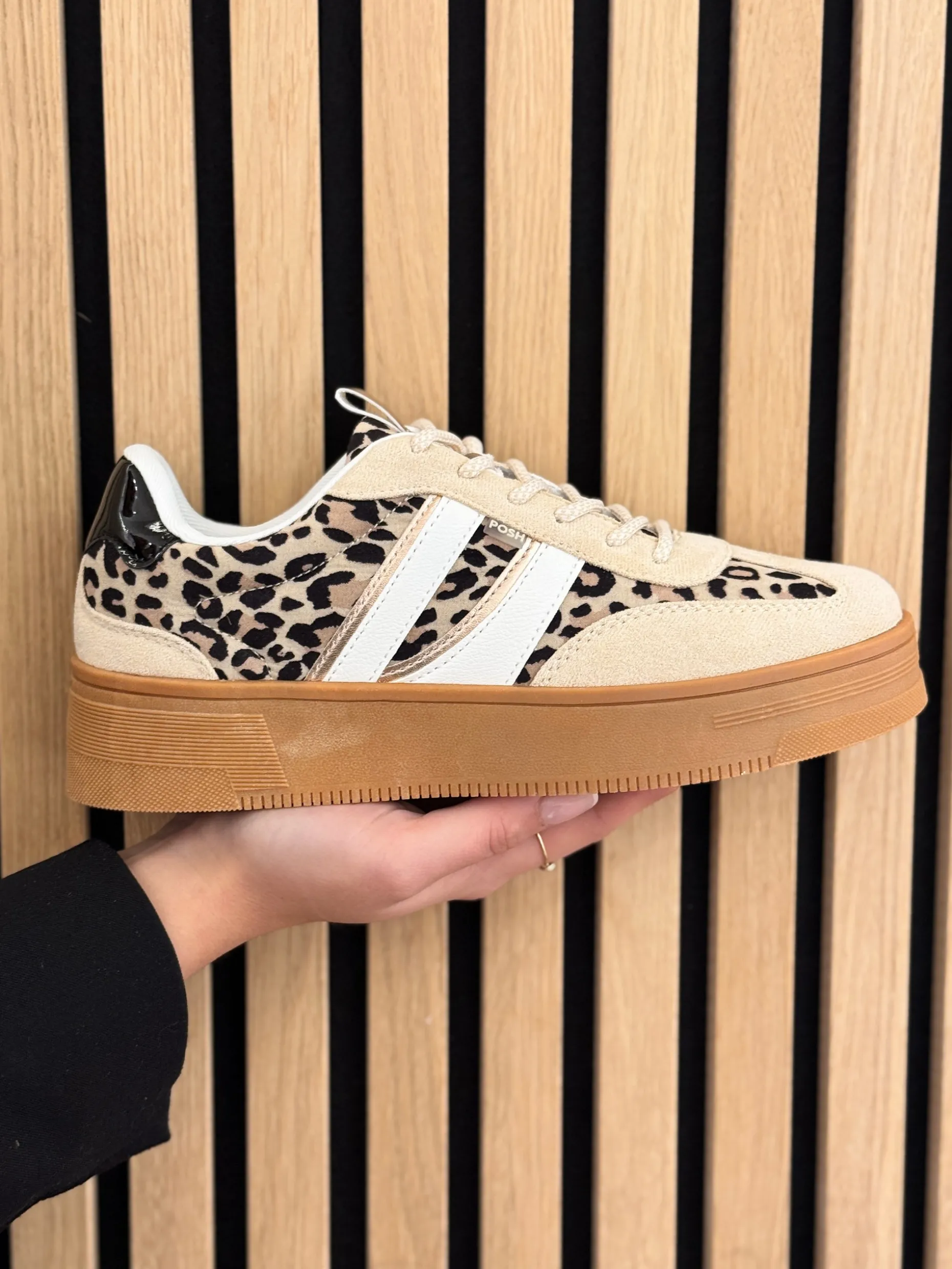 Sneakers beige with panter combination