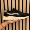 Sneakers black
