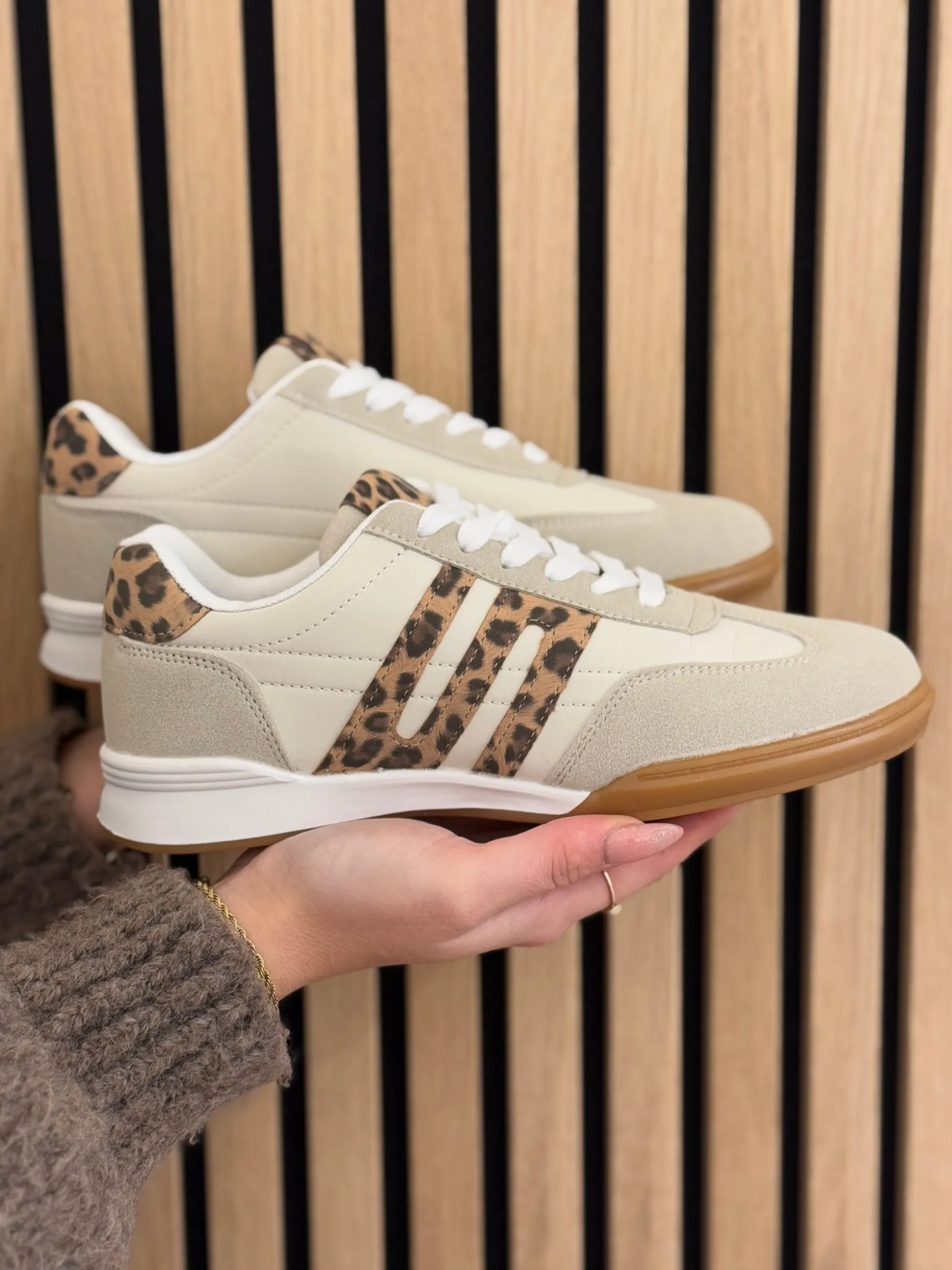 Sneakers Yara panter