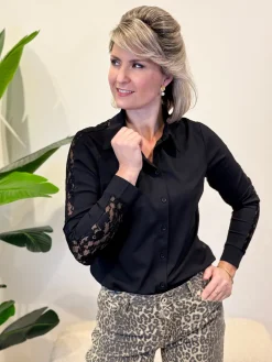 Travelstof blouse Fiene black