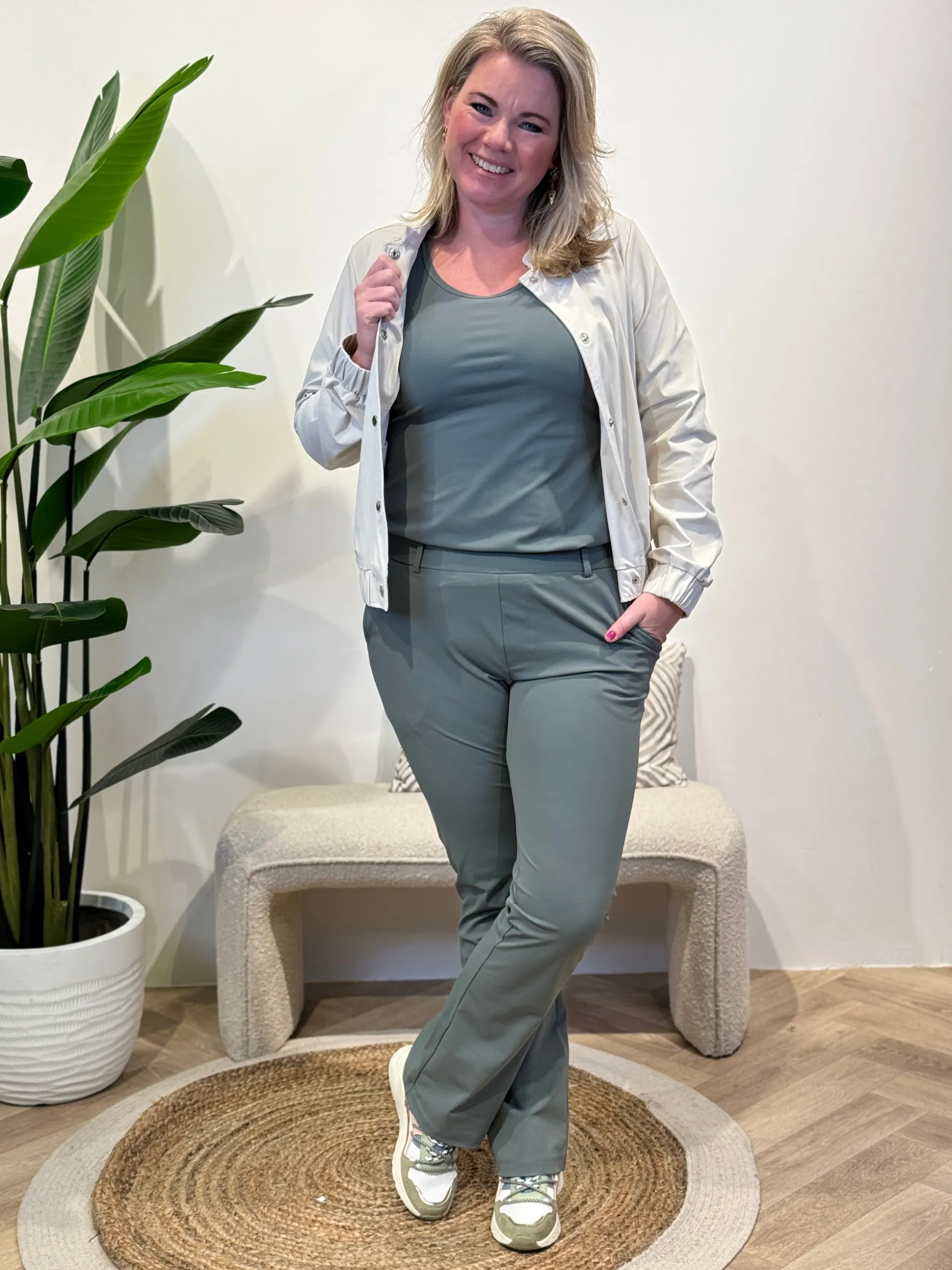 Travelstof Top Jinthe balsam green