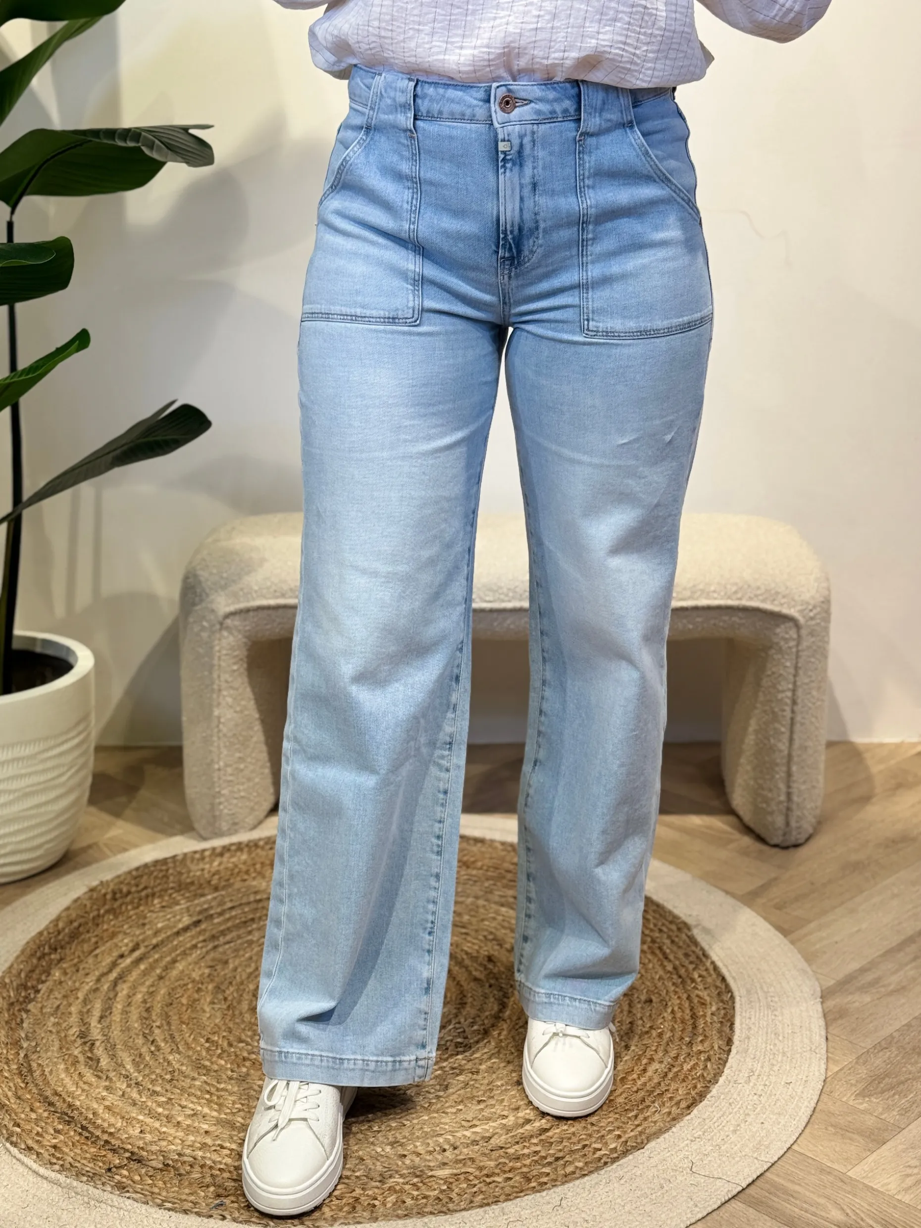 Wide jeans Lulu aqua blue C.O.J. lengte 30