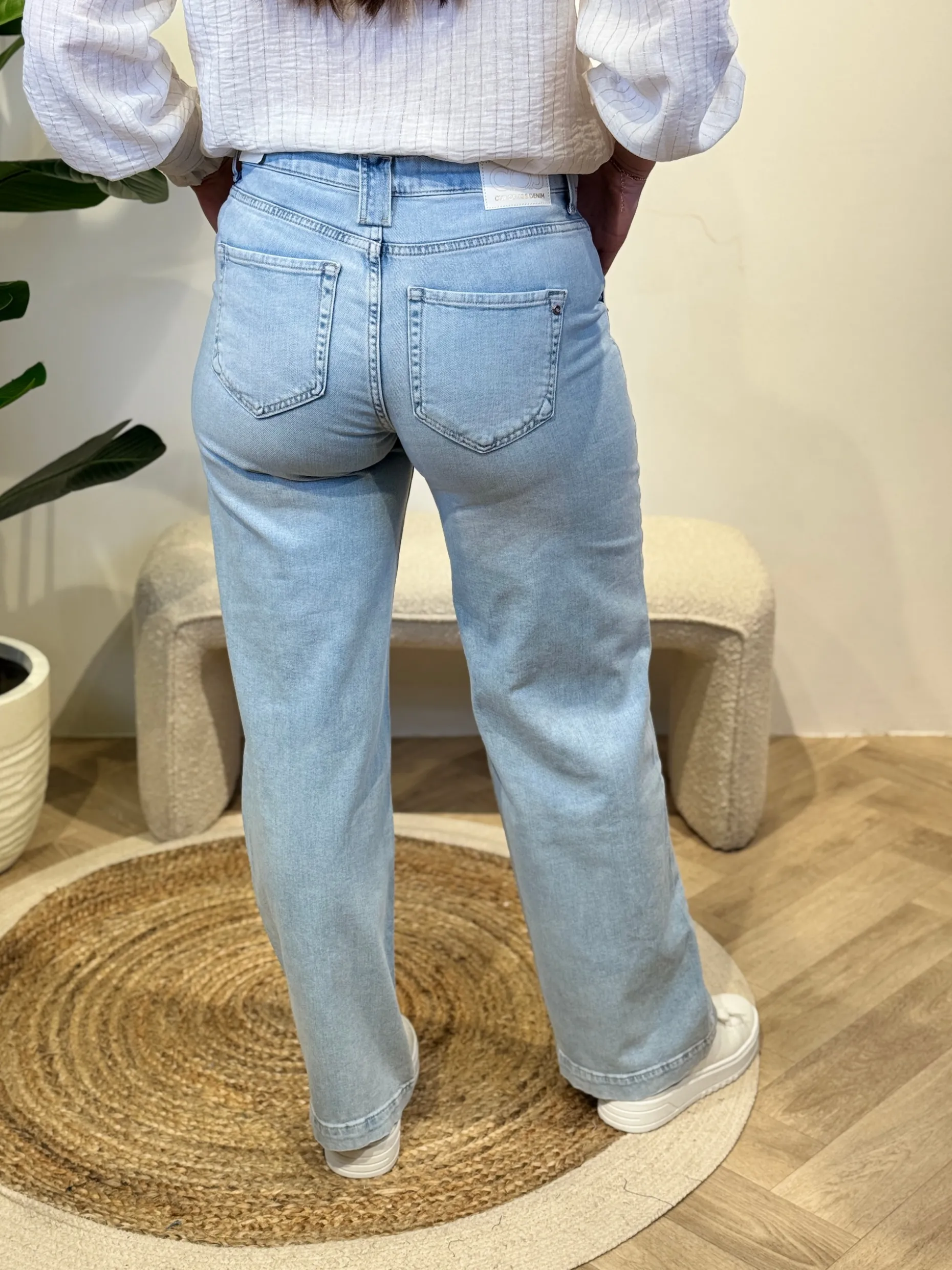 Wide jeans Lulu aqua blue C.O.J. lengte 32